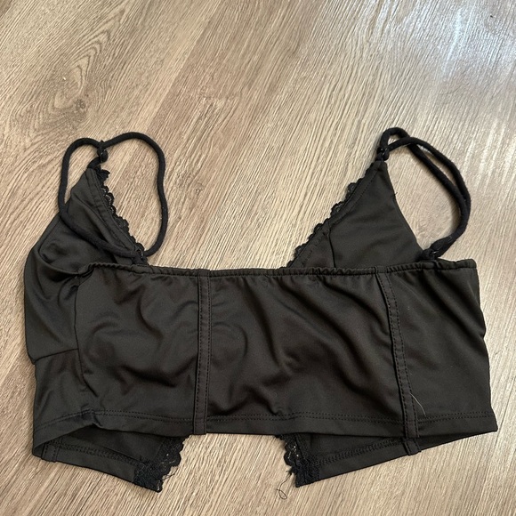 open black crop top lace trim - Picture 2 of 2